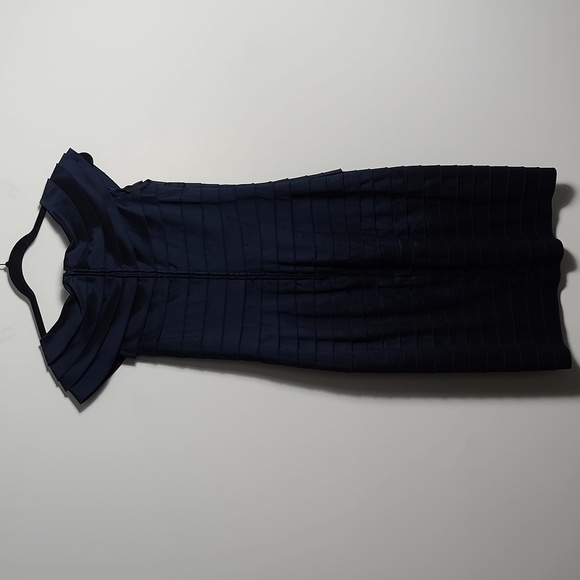 TADASHI SHOJI Midnight Blue Pleated Layered Tiered Ruffle 3D Flower Size 6 - Picture 9 of 14